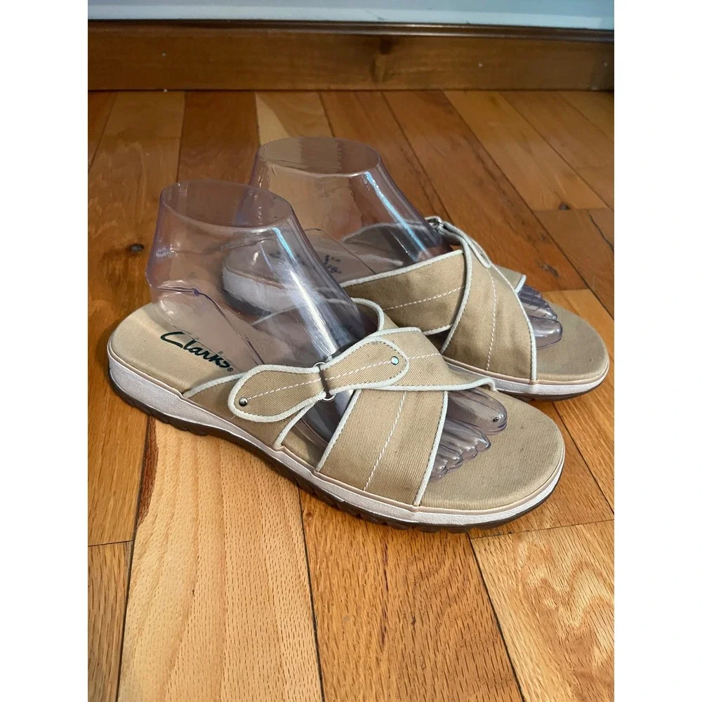 Clarks Tan Fabric Women's Slide Sandals‎ Size 9